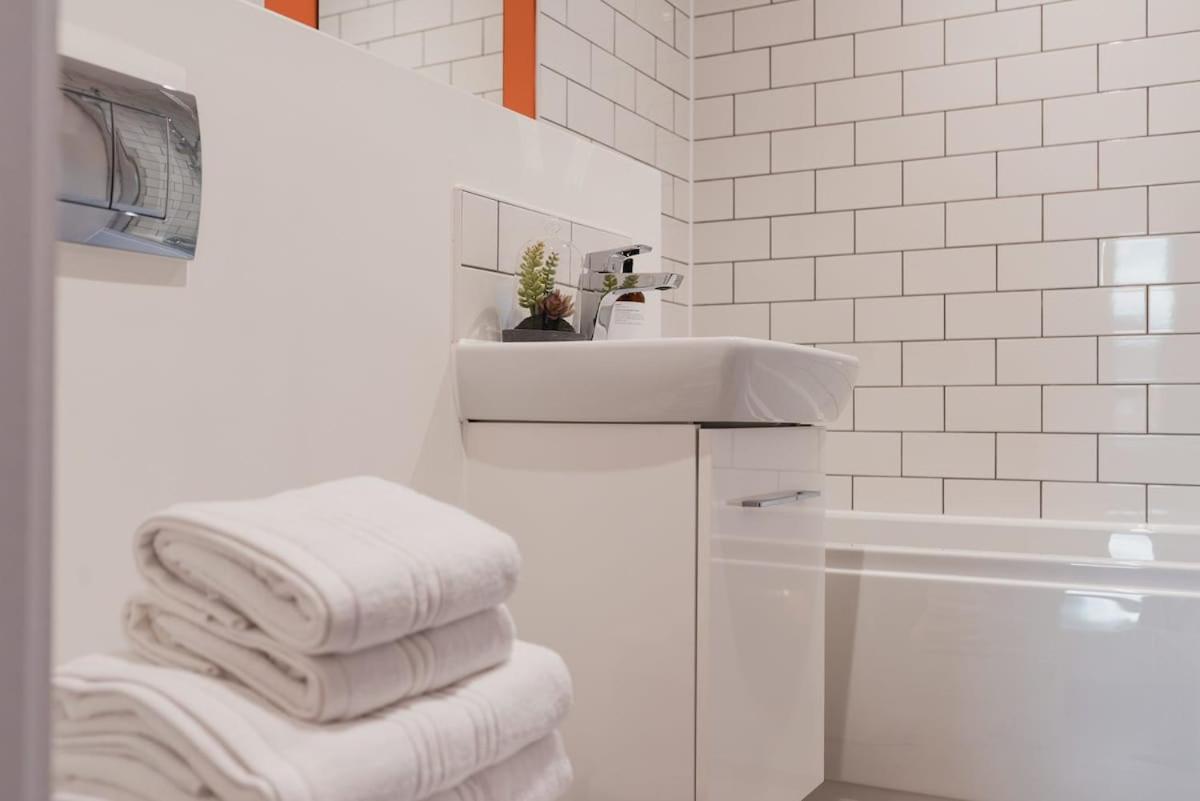 Stayzeni, Hardwick House Derby 2 Bed Apartment 외부 사진